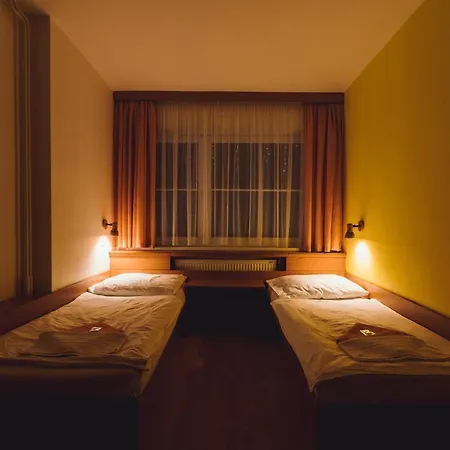 Hotel Annahof 3*
