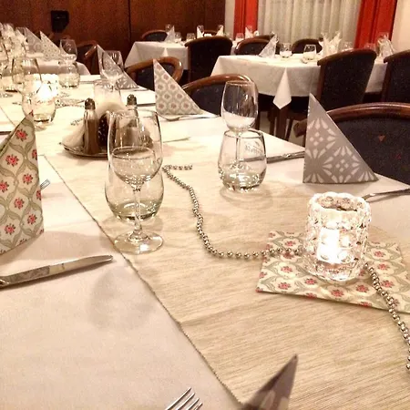 Hotel Annahof 3*